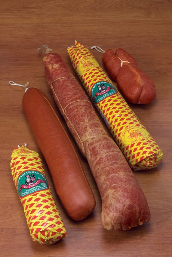 Rizada and cular sobrasadas hanging during curing